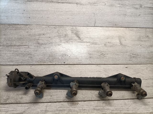 bontott SKODA FELICIA Porlasztó Sor / Híd