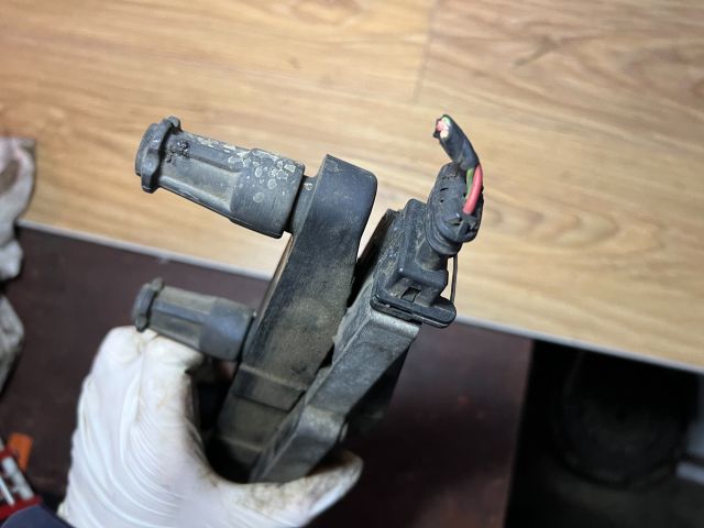 bontott SKODA FELICIA Gyújtótrafó