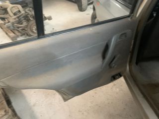 bontott SKODA FELICIA Bal első Zsanér