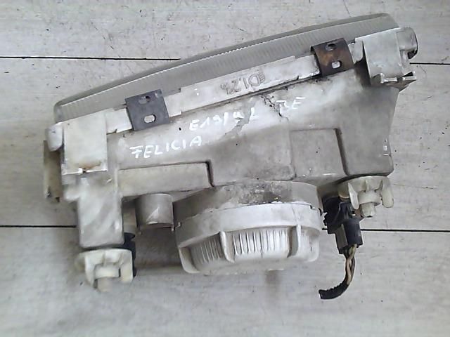 bontott SKODA FELICIA Bal Fényszóró