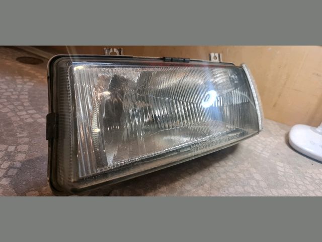 bontott SKODA FELICIA Bal Fényszóró