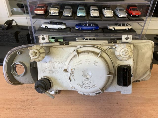 bontott SKODA FELICIA Bal Fényszóró