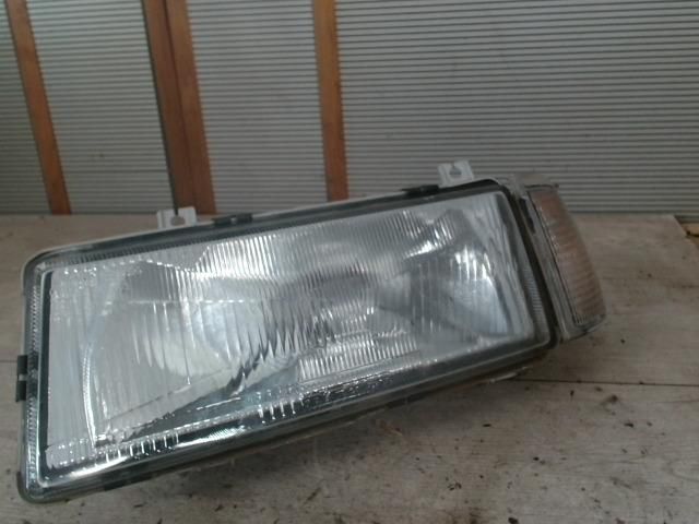 bontott SKODA FELICIA Bal Fényszóró