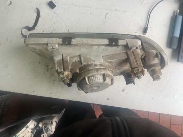 bontott SKODA FELICIA Bal Fényszóró