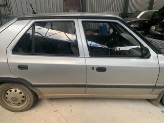 bontott SKODA FELICIA Bal Fényszóró