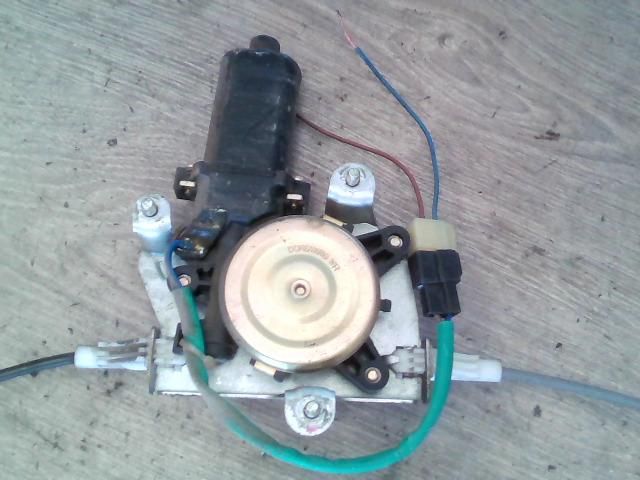 bontott SKODA FELICIA Bal hátsó Ablakemelő Szerkezet (Elektromos)