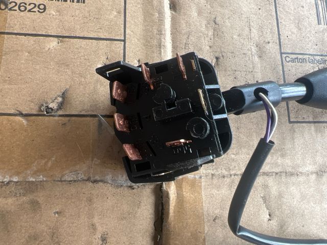 bontott SKODA FELICIA Bal Kormánykapcsoló Irányjelző