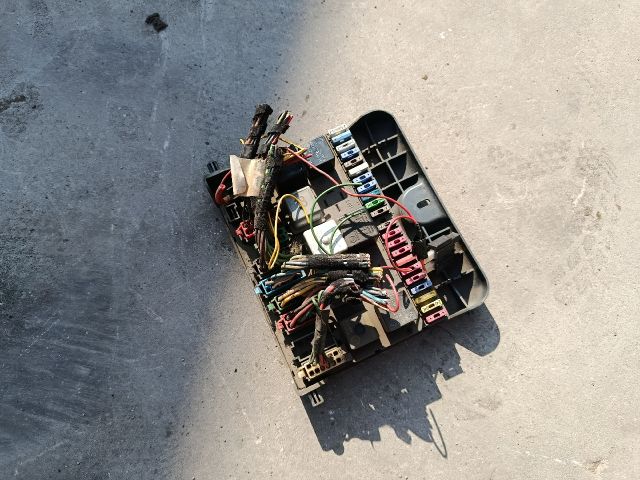 bontott SKODA FELICIA Biztosítéktábla Utastér