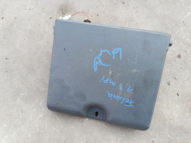 bontott SKODA FELICIA Biztosítéktábla Utastér