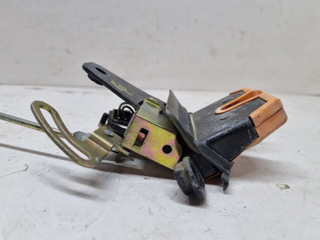 bontott SKODA FELICIA Csomagtérajtó Zárszerkezet