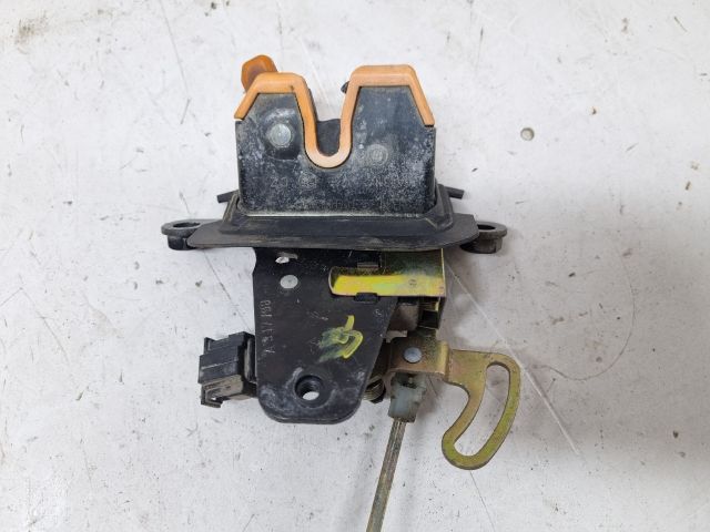 bontott SKODA FELICIA Csomagtérajtó Zárszerkezet