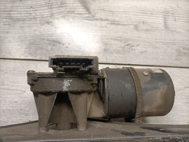 bontott SKODA FELICIA Első Ablaktörlő Szerkezet Motorral