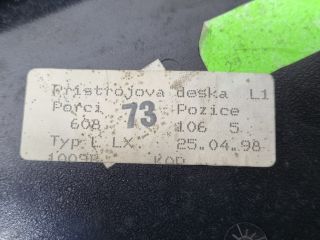 bontott SKODA FELICIA Első Hamutartó