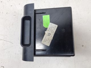 bontott SKODA FELICIA Első Hamutartó