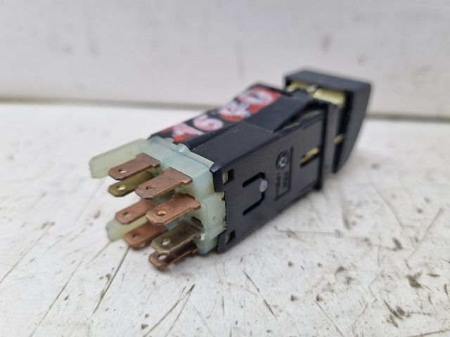 bontott SKODA FELICIA Hátsó Ködzárófény Kapcsoló