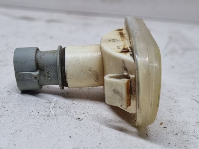 bontott SKODA FELICIA Hátsó Rendszámtábla Világítás