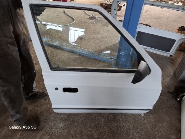 bontott SKODA FELICIA Jobb első Ajtó (Részeivel)