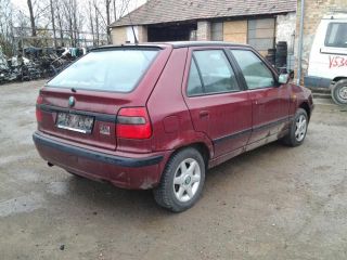 bontott SKODA FELICIA Jobb első Ajtó (Üres lemez)