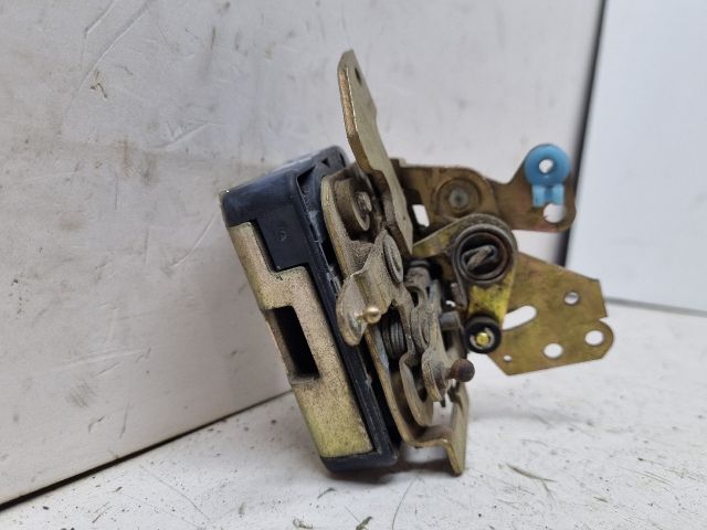 bontott SKODA FELICIA Jobb első Ajtózár