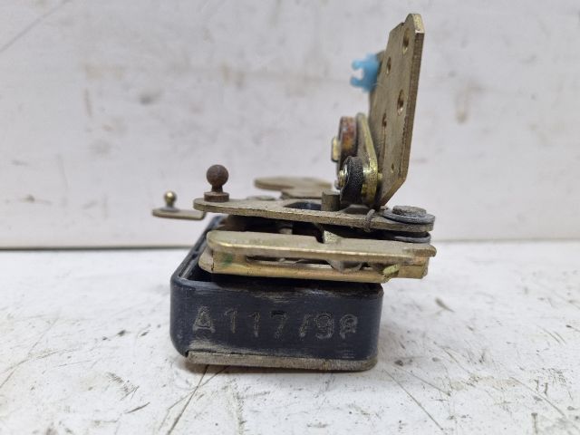 bontott SKODA FELICIA Jobb első Ajtózár