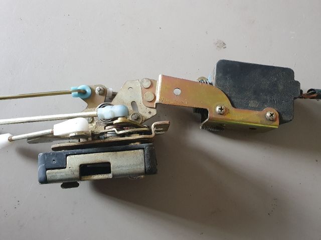 bontott SKODA FELICIA Jobb első Központizár Motor