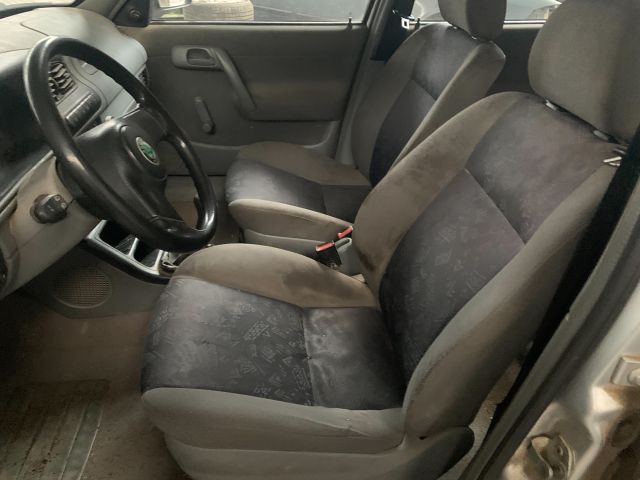 bontott SKODA FELICIA Jobb első Zsanér