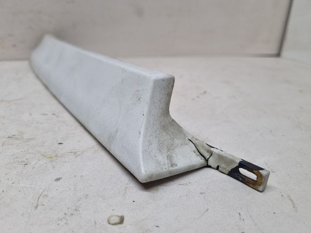 bontott SKODA FELICIA Jobb Fényszóró Bajusz Díszléc