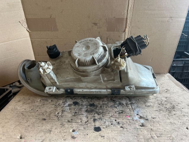 bontott SKODA FELICIA Jobb Fényszóró