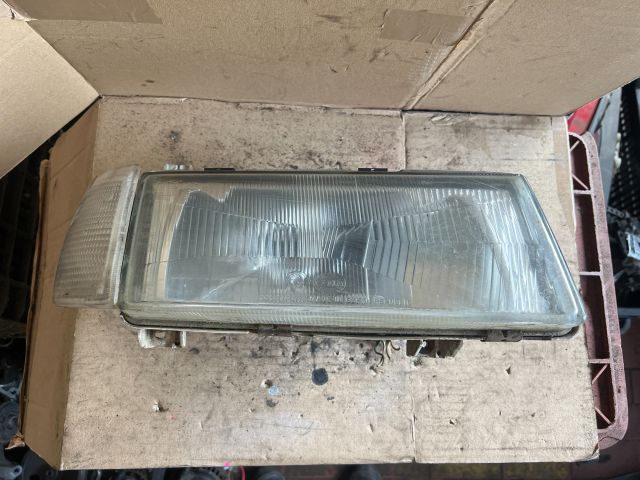 bontott SKODA FELICIA Jobb Fényszóró