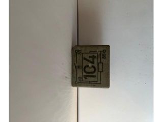 bontott SKODA FELICIA Relé