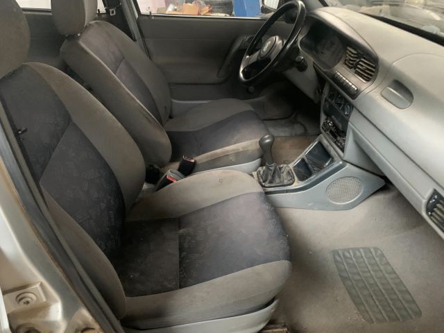 bontott SKODA FELICIA Vészvillogó Kapcsoló