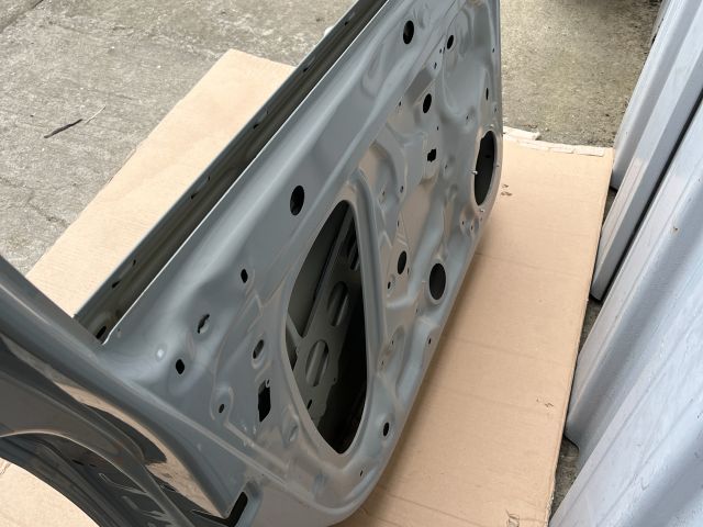 bontott SKODA KAMIQ Bal első Ajtó (Üres lemez)