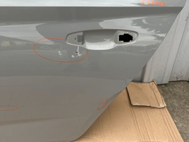 bontott SKODA KAMIQ Bal hátsó Ajtó (Üres lemez)