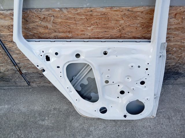 bontott SKODA KAMIQ Bal hátsó Ajtó (Üres lemez)