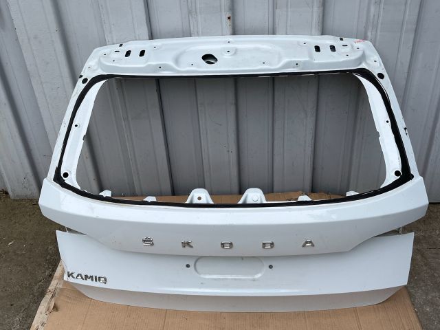 bontott SKODA KAMIQ Csomagtérajtó (Üres lemez)
