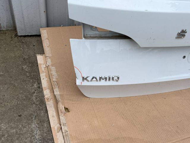bontott SKODA KAMIQ Csomagtérajtó (Üres lemez)