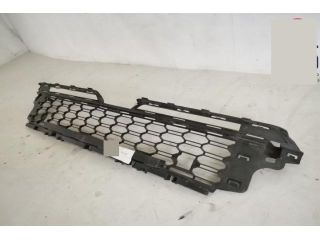 bontott SKODA KAMIQ Első Lökhárító Alsó Középső Díszrács