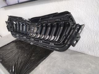 bontott SKODA KAMIQ Hűtőrács