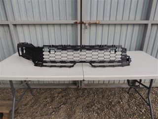 bontott SKODA KAMIQ Hűtőrács