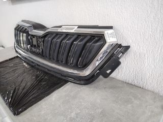 bontott SKODA KAMIQ Hűtőrács