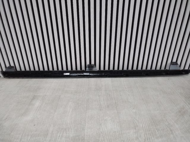 bontott SKODA KAMIQ Jobb Küszöb