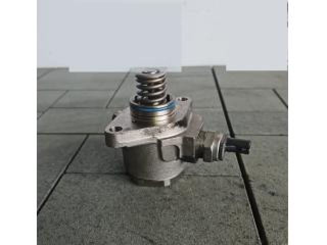 bontott SKODA KAROQ Adagoló