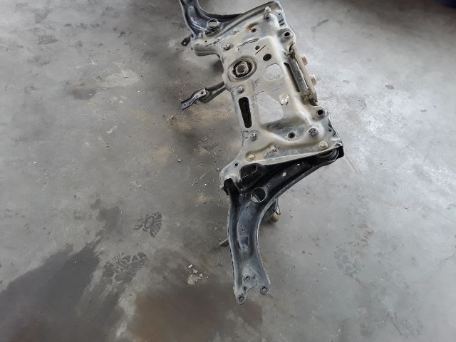 bontott SKODA KAROQ Első Bölcső