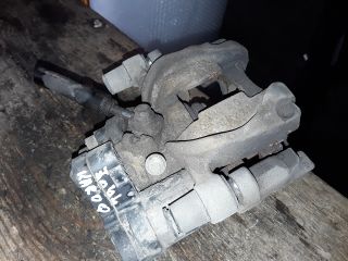 bontott SKODA KAROQ Jobb hátsó Féknyereg Munkahengerrel