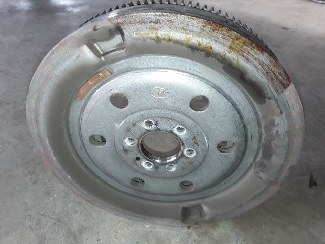 bontott SKODA KAROQ Kettős tömegű Lendkerék