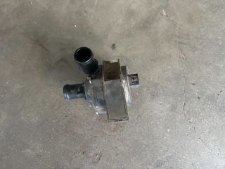 bontott SKODA KAROQ Kiegészítő Vízszivattyú