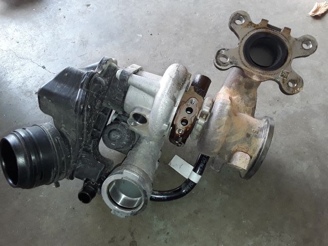 bontott SKODA KAROQ Turbó