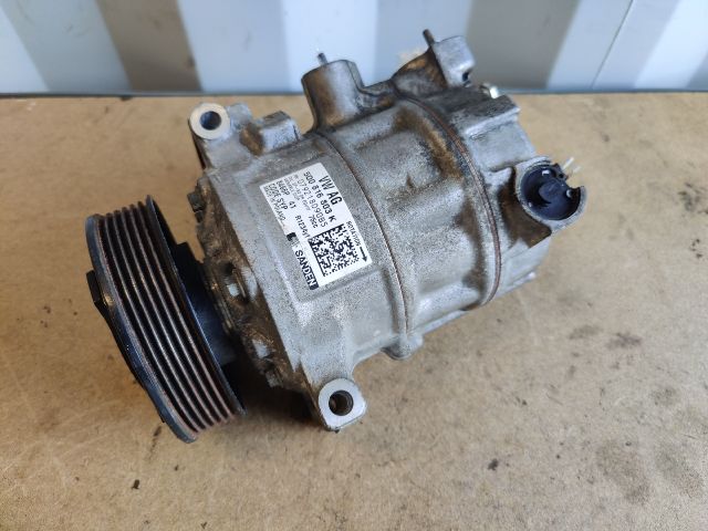 bontott SKODA KAROQ Klímakompresszor