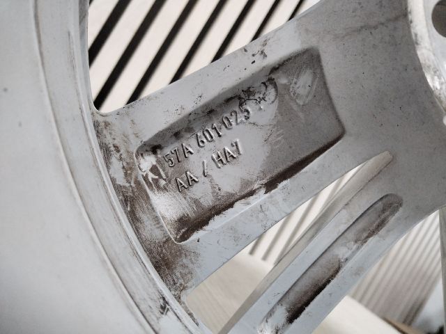 bontott SKODA KAROQ Alufelni (1 db)