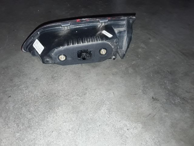 bontott SKODA KAROQ Bal Belső Hátsó Lámpa